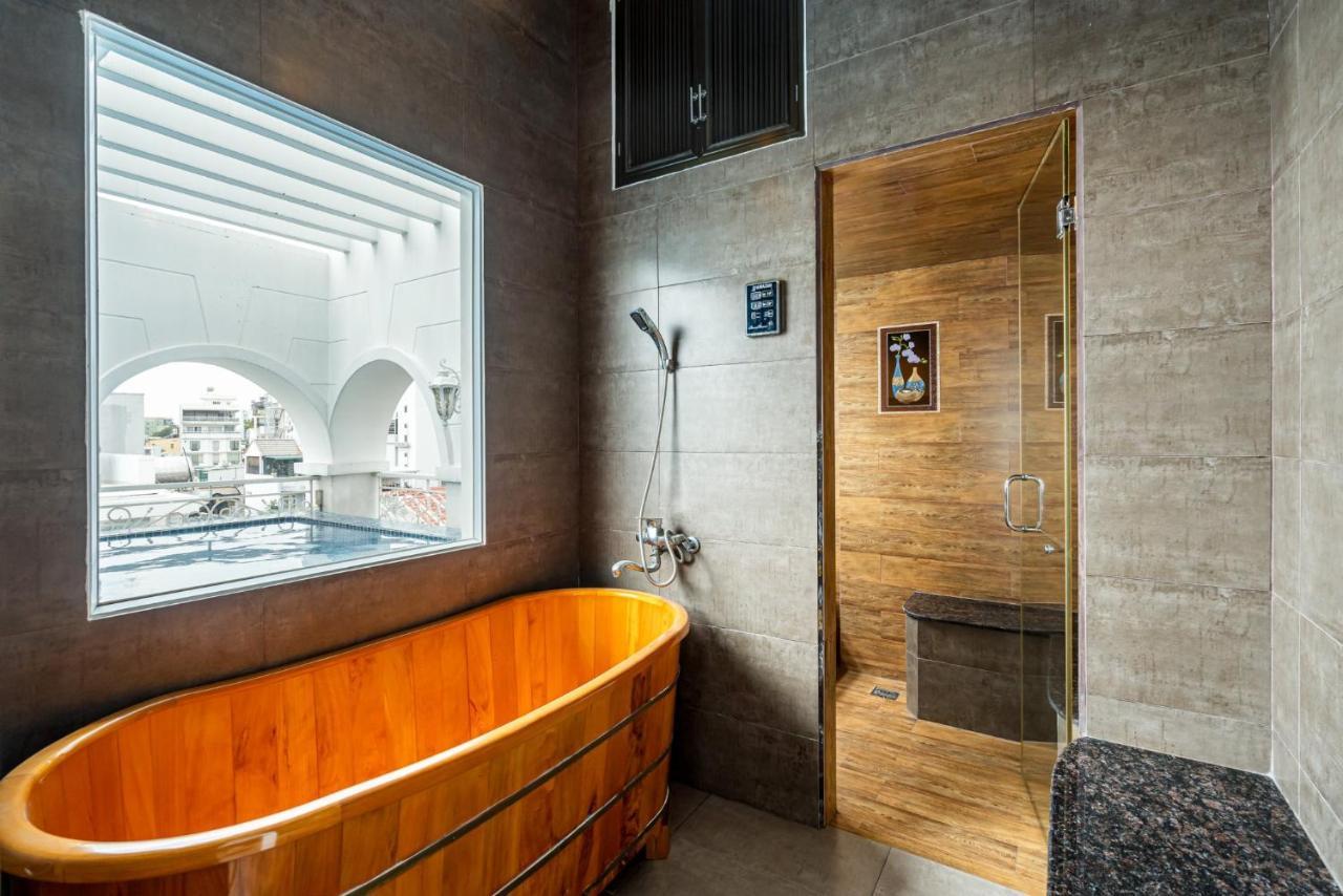 Saigon Huch Villa Ho Chi Minh City Exterior photo